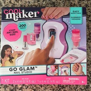 Go Glam Nail Studio - Purple